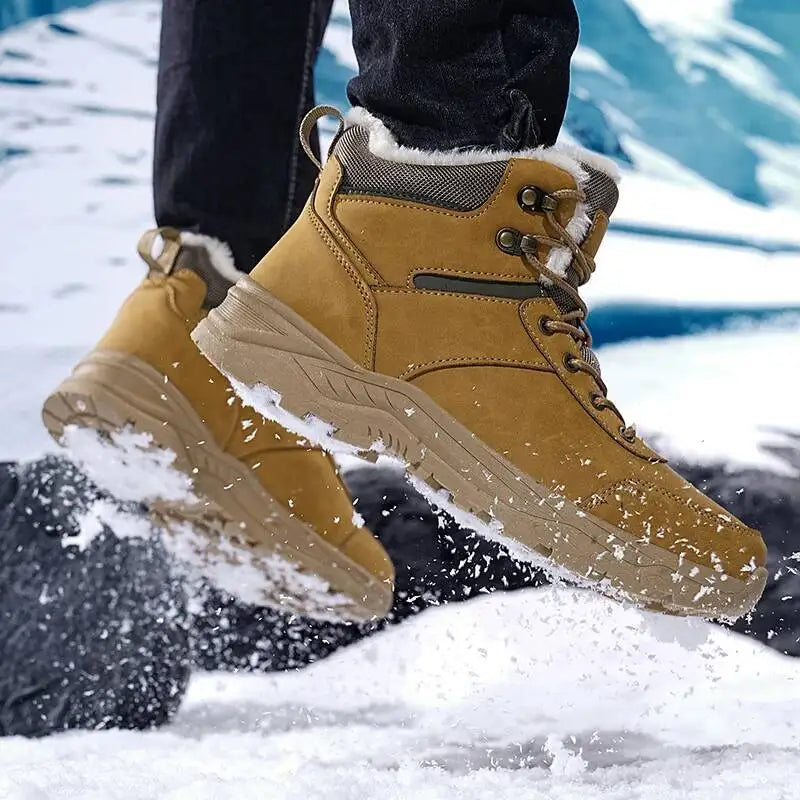 Men’s warm winter high-top boots with thick soles and fleece lining for snow and outdoor use.